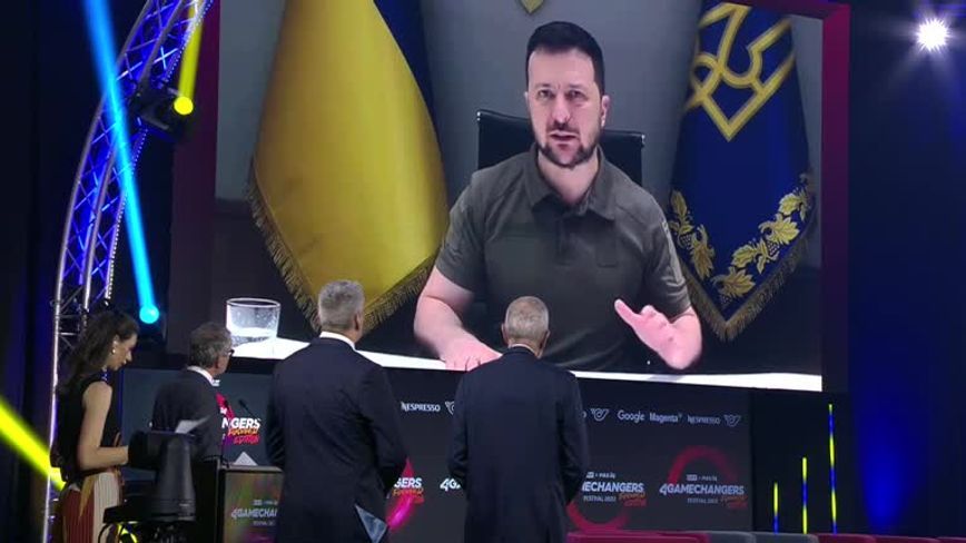Volodymyr Selenskyj live at 4GAMECHANGERS Festival 2022