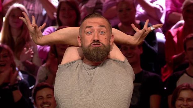 Genial Daneben - Das Quiz - Genial Daneben - Das Quiz - Bürger Lars Dietrich Hat Diese Besondere Gabe!