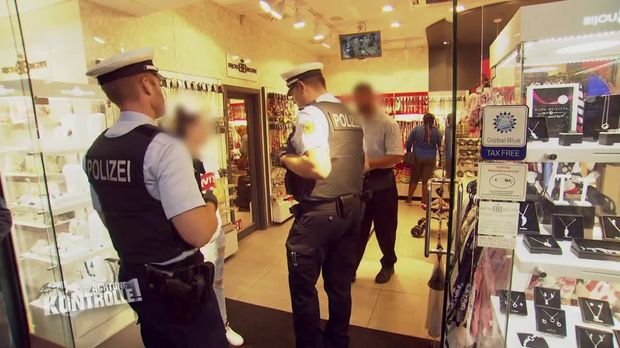 Achtung Kontrolle - Achtung Kontrolle! - Thema U.a.: Diebstahl - Bundespolizei Hamburger Hauptbahnhof