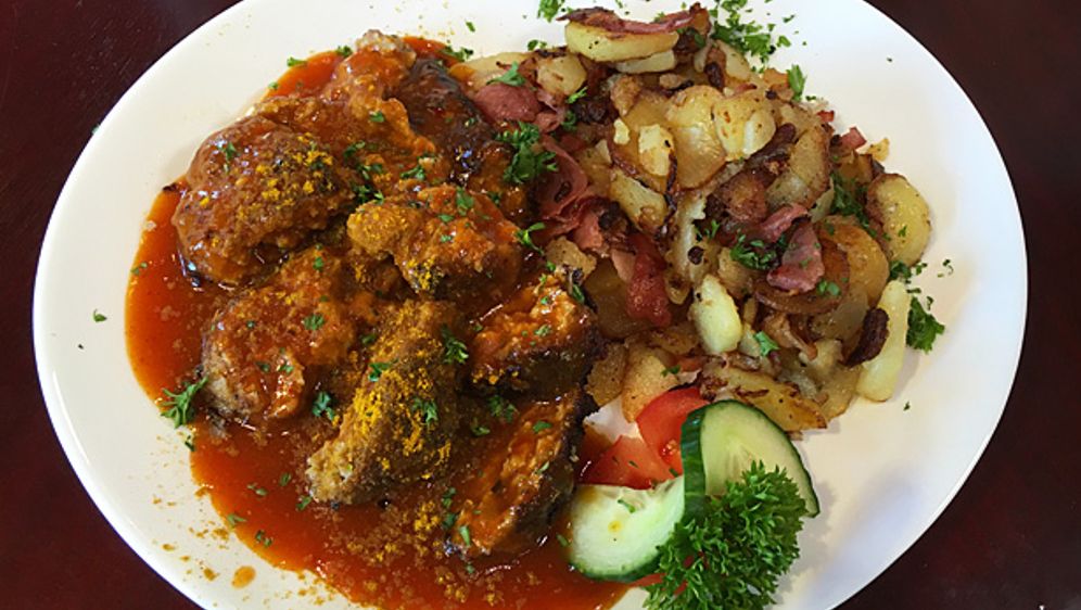 Frikadelle mit Bratkartoffeln