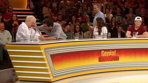 Genial Daneben - Die Comedy Arena - Genial Daneben - Die Comedy Arena - 