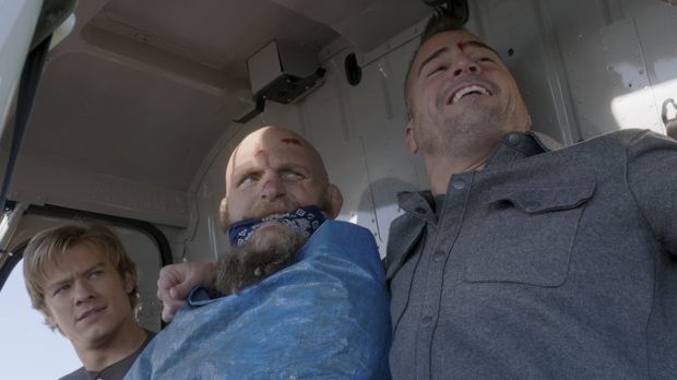Macgyver - Macgyver - Staffel 1 Episode 13: Camping In Kasachstan