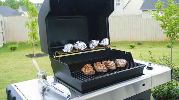Grill mit Deckel: Wann geeignet und wozu?