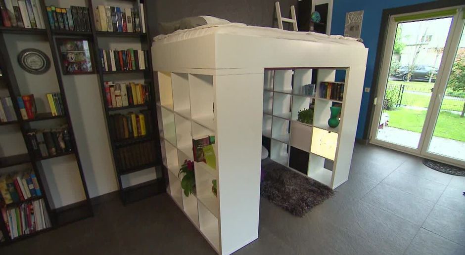 Etagenbett Weiss Ikea : Do it yourself hochbett aus ikea regal