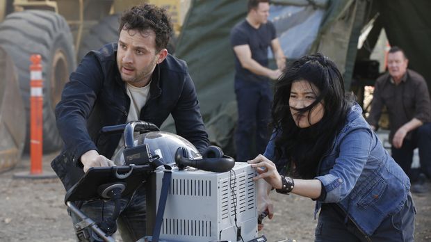 Scorpion - Scorpion - Staffel 2 Episode 22: Im Auge Des Sturms