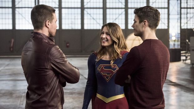 The Flash - The Flash - Staffel 3 Episode 8: Invasion!