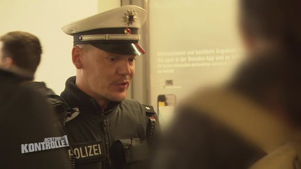 Achtung Kontrolle - Achtung Kontrolle! - Thema U.a.: Rebellische Demonstranten - Bundespolizei Dresden