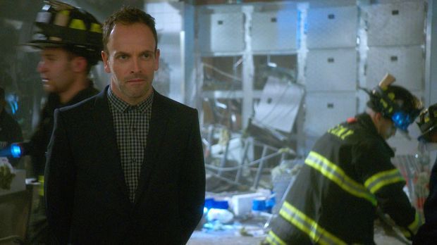 Elementary - Elementary - Staffel 4 Episode 11: Im Reich Der Toten