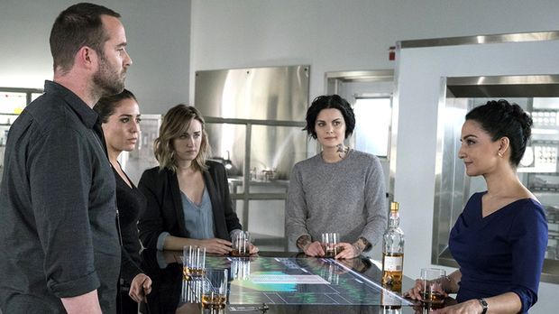 Blindspot - Blindspot - Staffel 2 Episode 18: Angeschlagen