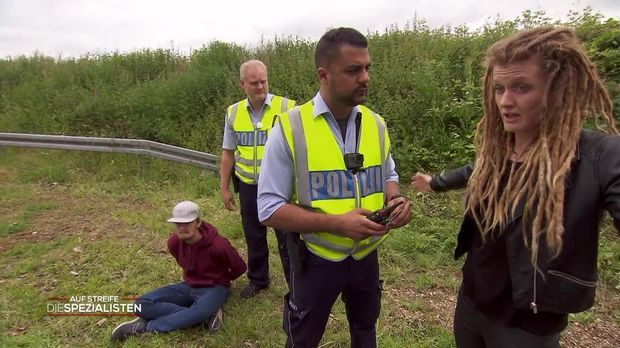 Auf Streife - Die Spezialisten - Auf Streife - Die Spezialisten - Der Mann Auf Dem Autodach