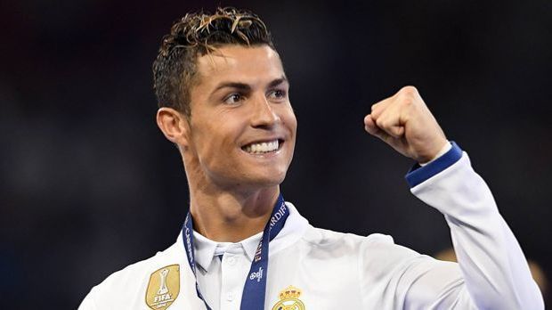 Nach CL-Triumph: Ronaldo verpasst sich neue Frisur