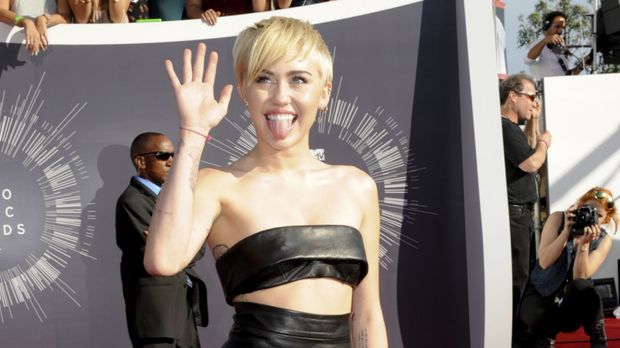 "MTV VMAs 2014"-Gewinnerin Miley Cyrus: In Lack und Leder ...