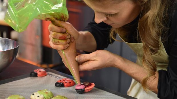 Das Große Promibacken - Das Große Promibacken - Heimische Leckereien Und Tierische Macarons