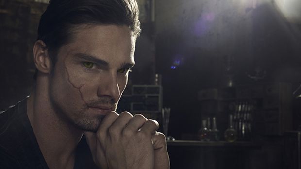 Beauty and the Beast - Darsteller und Charaktere - Jay Ryan