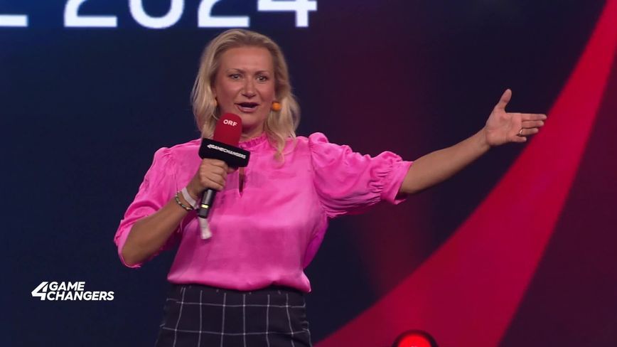 Comedy: Angelika Niedetzky
