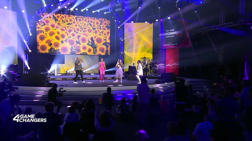 Conchita & Friends live at the 4GAMECHANGERS Festival