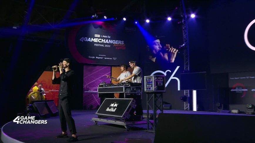 Camo & Krooked feat. Rezar live at the 4GAMECHANGERS Festival